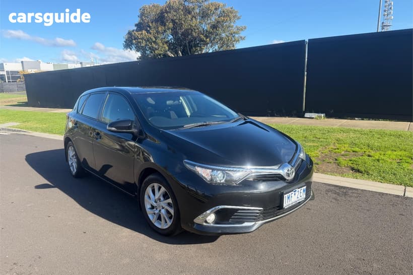 Black 2017 Toyota Corolla Hatchback Ascent Sport