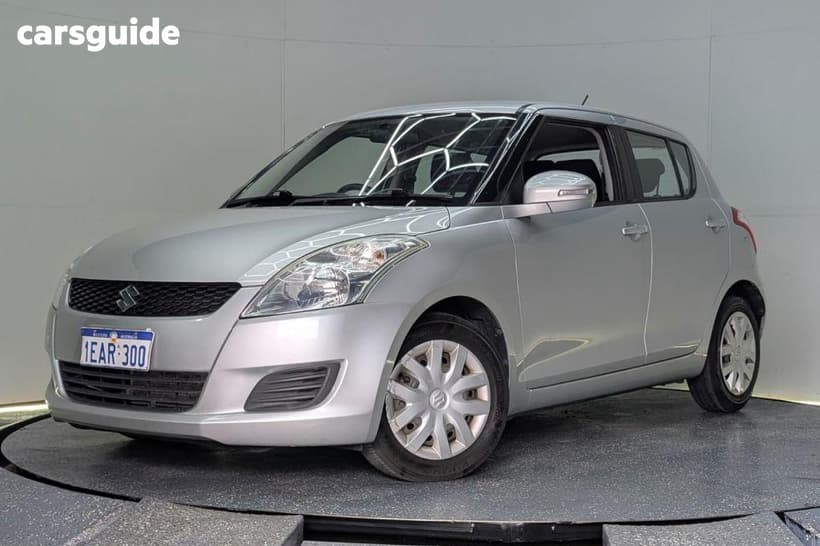 Silver 2012 Suzuki Swift Hatchback Gl Re.1