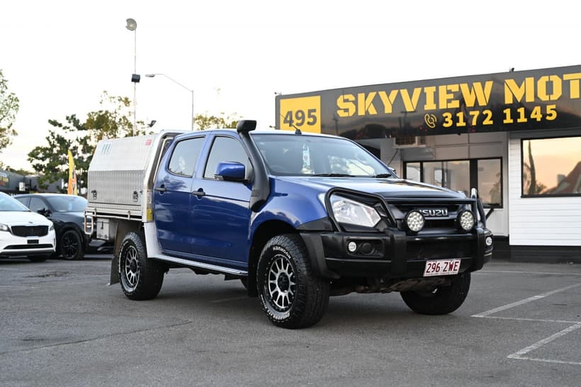 Blue 2019 Isuzu D-MAX Crew Cab Chassis Sx (4X4)