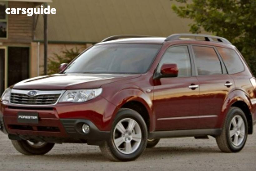 Silver 2010 Subaru Forester Wagon Xs