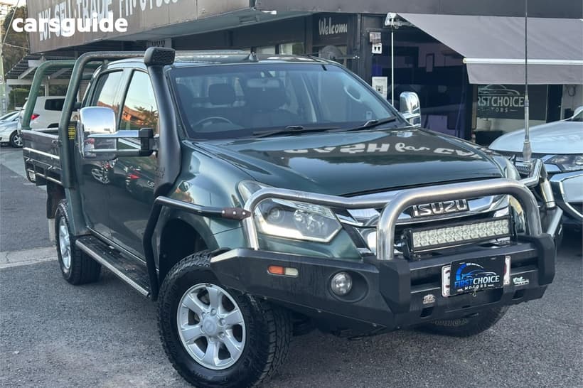 Green 2017 Isuzu D-MAX Crew Cab Utility Ls-M Hi-Ride (4X4)