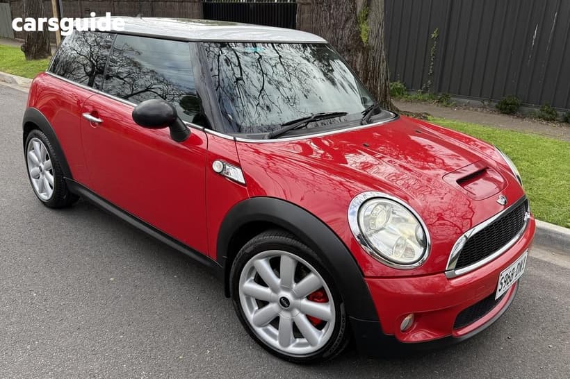 Red 2010 Mini Cooper Hatchback S