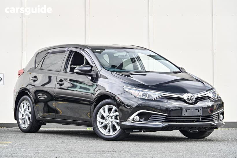 Black 2017 Toyota Corolla Hatchback Ascent Sport