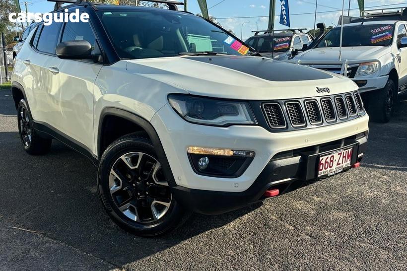 White 2017 Jeep Compass Wagon Trailhawk (4X4 Low)