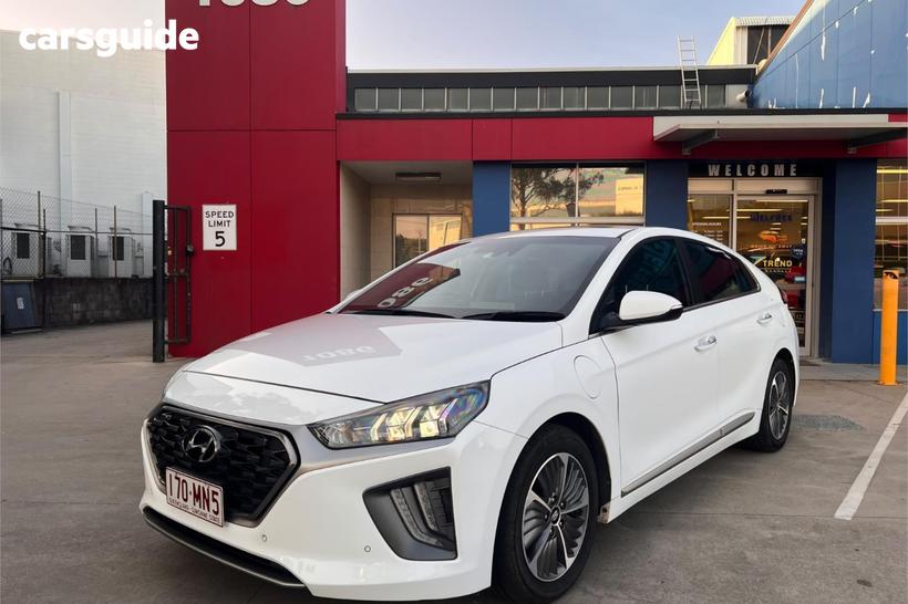 White 2021 Hyundai Ioniq Hatchback Plug-In Hybrid Premium