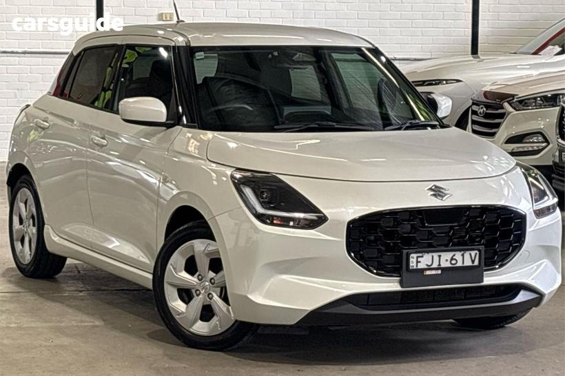 White 2024 Suzuki Swift Hatchback Hybrid Plus