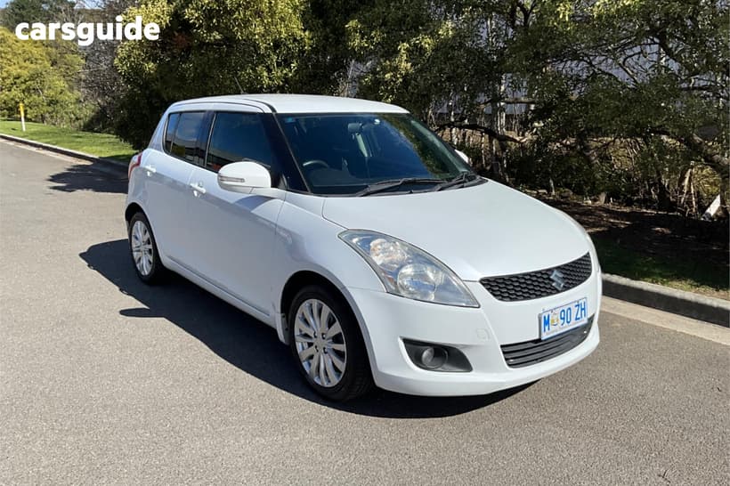 White 2011 Suzuki Swift Hatchback Glx