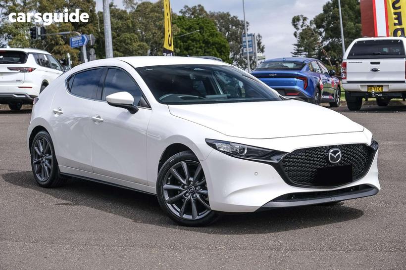 White 2023 Mazda 3 Hatchback G20 Touring