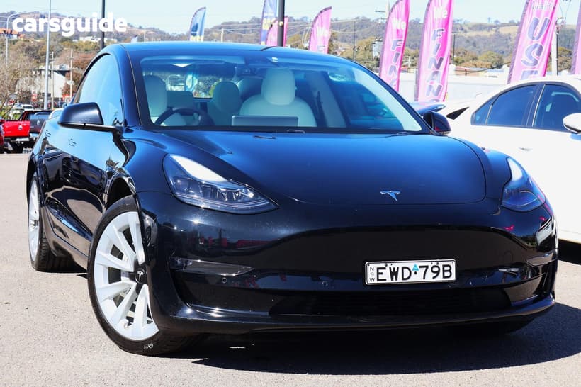 Black 2022 Tesla Model 3 Sedan Long Range