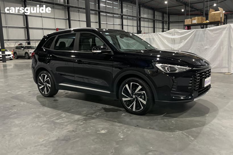 Black 2024 MG ZS Wagon Essence Hybrid+