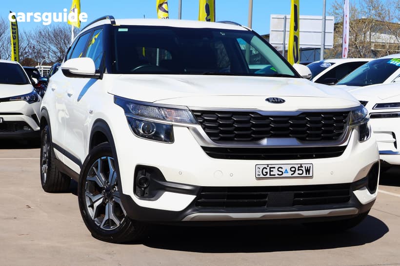 White 2020 Kia Seltos Wagon Sport+ (Awd)
