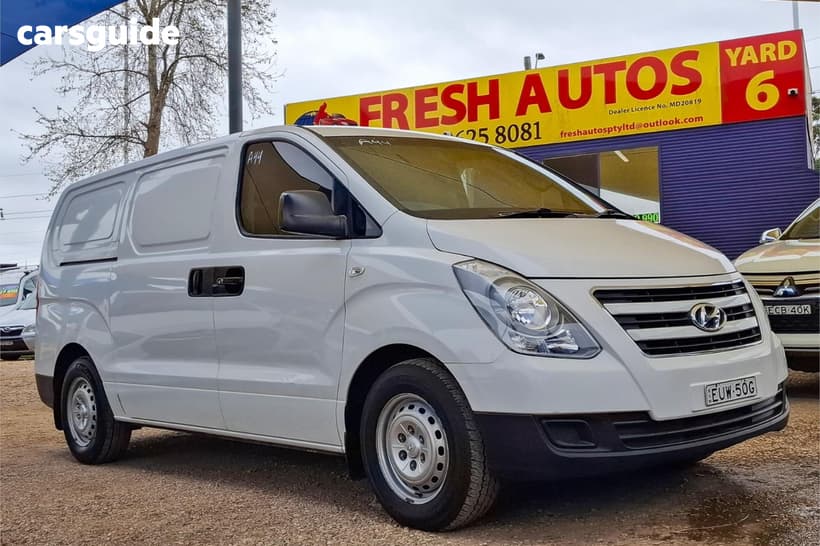 White 2015 Hyundai Iload Van