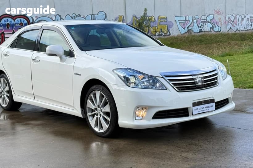 White 2012 Toyota Crown Sedan HYBRID L PACKAGE
