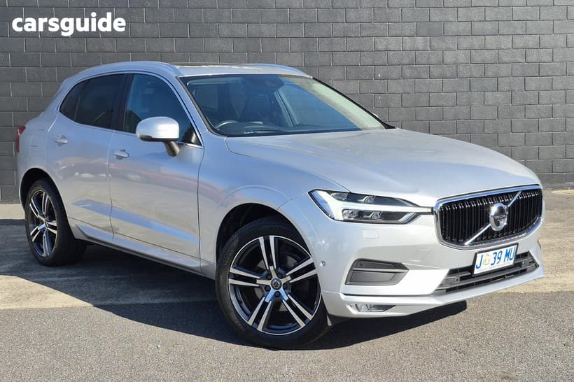 Silver 2020 Volvo XC60 Wagon D4 Momentum (Awd)