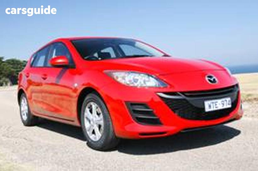 Silver 2009 Mazda 3 Hatchback Maxx