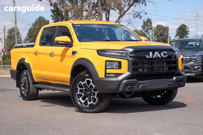 Orange 2026 JAC Hunter Ute Tray PRO 4X4