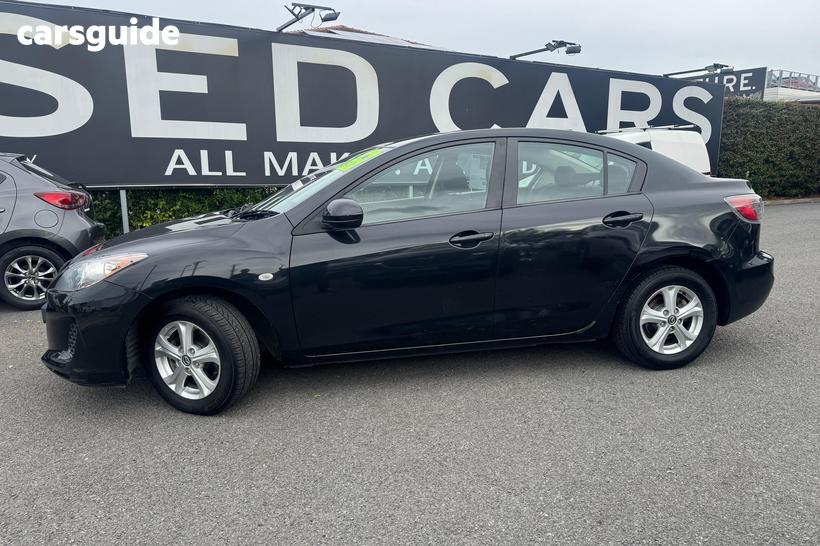 Black 2013 Mazda 3 Sedan Neo