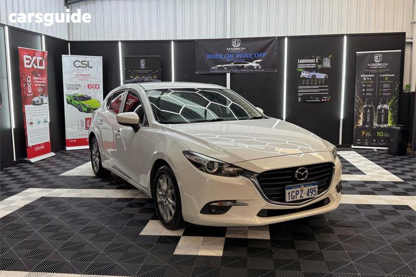 White 2016 Mazda 3 Hatchback Maxx