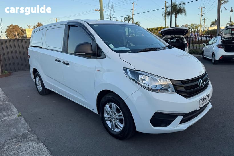 White 2023 LDV G10 Van Lift Door