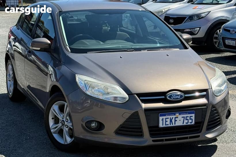 Bronze 2013 Ford Focus Hatchback Trend