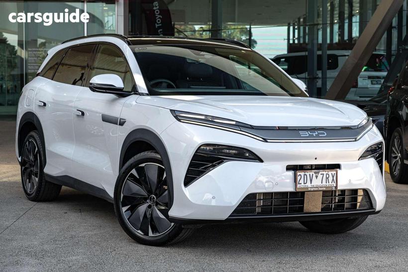 White 2026 BYD Sealion 6 Wagon Premium