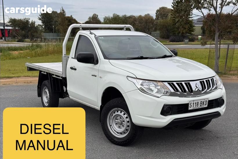 White 2015 Mitsubishi Triton Cab Chassis Glx