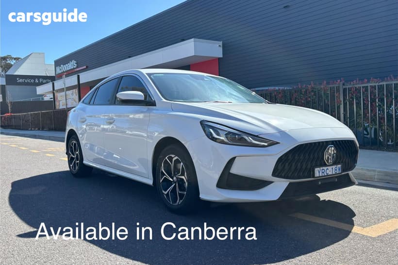 White 2023 MG MG5 Sedan Vibe