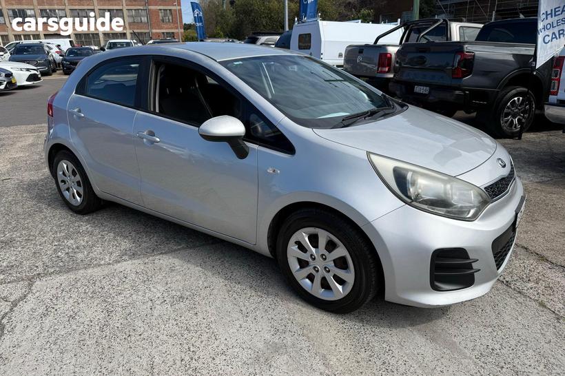 Silver 2015 Kia RIO Hatchback S