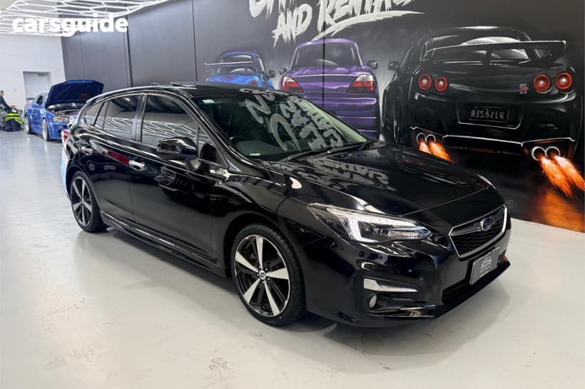 Black 2017 Subaru Impreza Hatchback 2.0S (Awd)