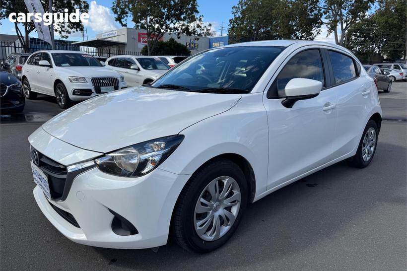 White 2018 Mazda 2 Hatchback Neo