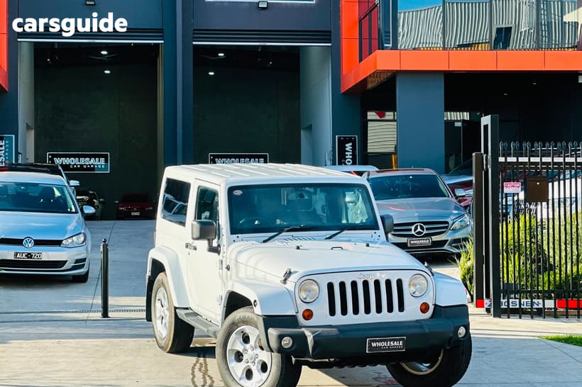 White 2013 Jeep Wrangler Hardtop Overland