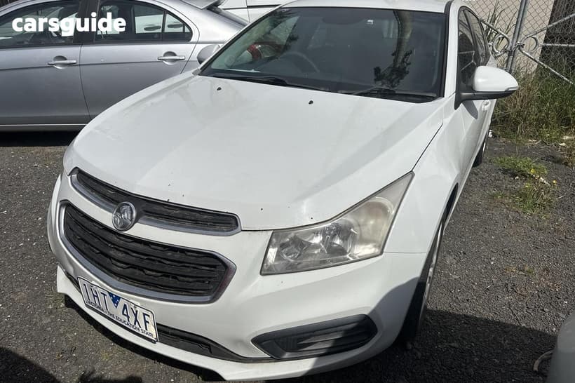 White 2015 Holden Cruze Hatchback Equipe