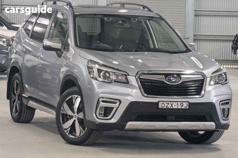 Silver 2018 Subaru Forester Wagon 2.5I-S (Awd)