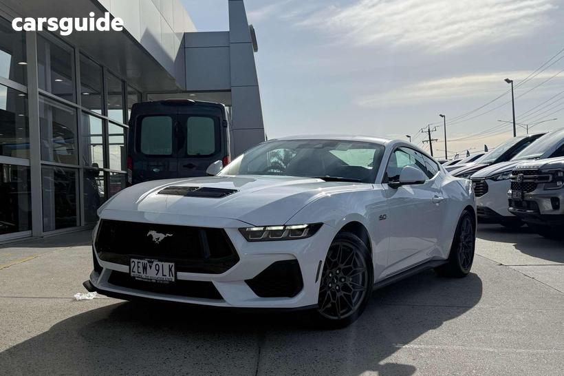 White 2025 Ford Mustang Fastback Gt 5.0 V8