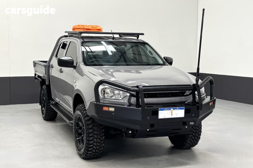Grey 2021 Isuzu D-MAX Crew Cab Chassis Sx (4X4)