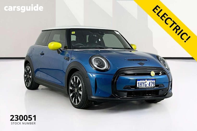 Blue 2023 Mini Cooper Hatchback Se Mini Yours 3D Hatch