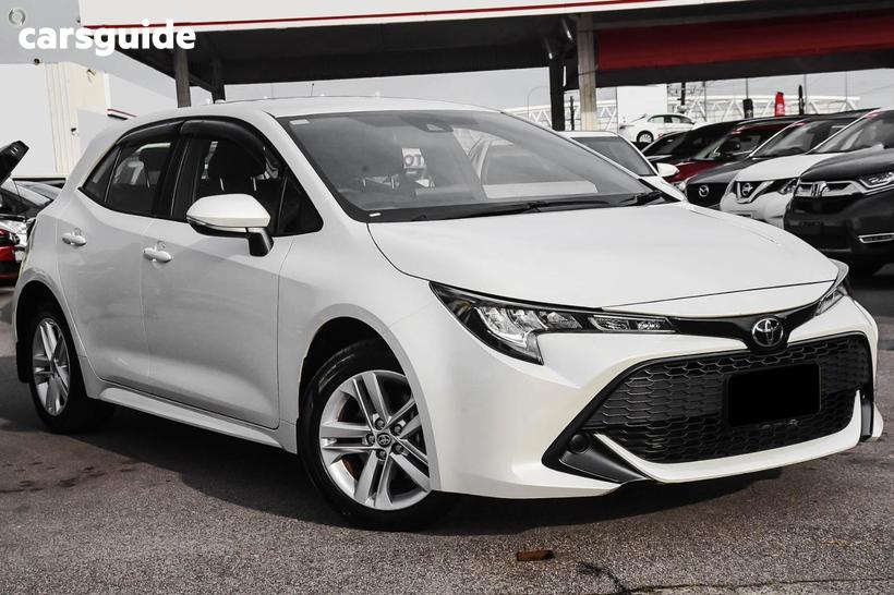 White 2019 Toyota Corolla Hatchback Ascent Sport