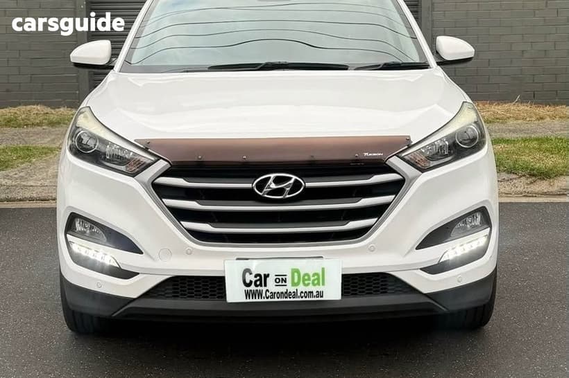 White 2018 Hyundai Tucson Wagon Active X (Fwd)