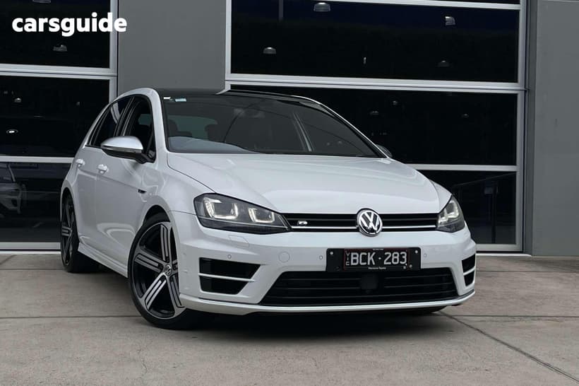 White 2016 Volkswagen Golf Hatchback R