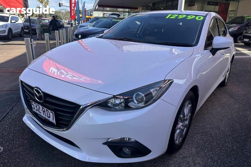 White 2015 Mazda 3 Hatchback Maxx