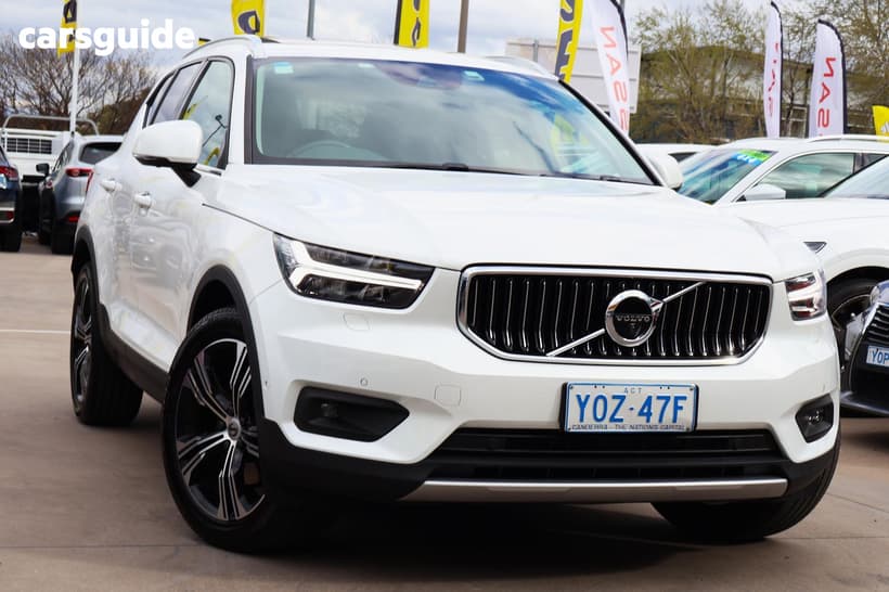 White 2021 Volvo XC40 Wagon T4 Inscription (Awd)