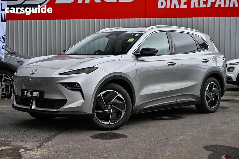 Silver 2025 MG MGS5 EV Wagon Essence 62