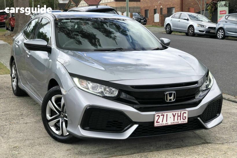 Silver 2018 Honda Civic Hatchback Vti