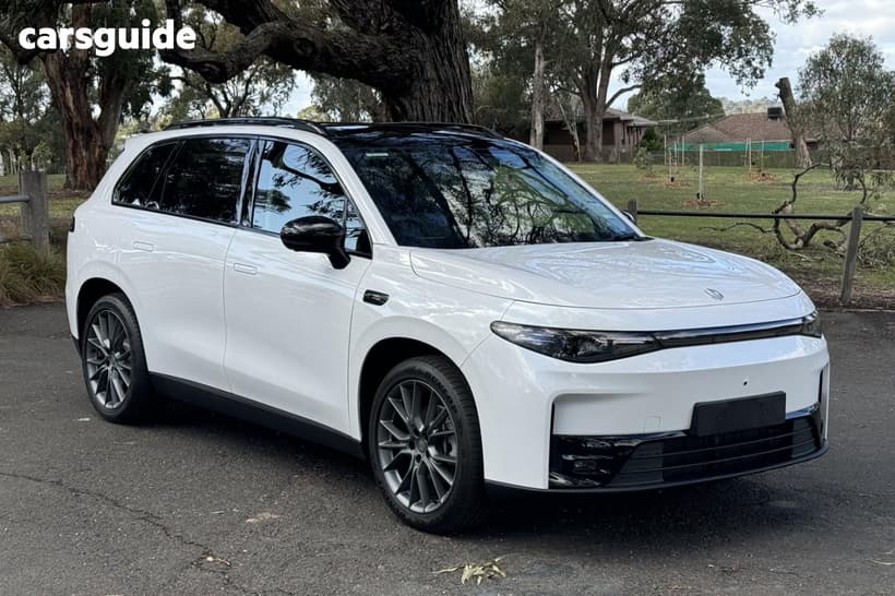 White 2025 Leapmotor C10 Wagon Design Reev