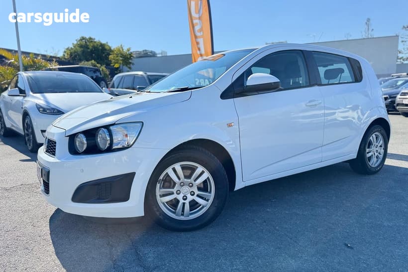White 2015 Holden Barina Hatchback Cd