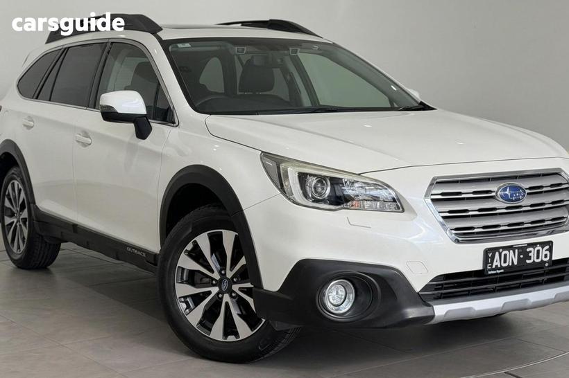 White 2017 Subaru Outback Wagon 2.5I Premium