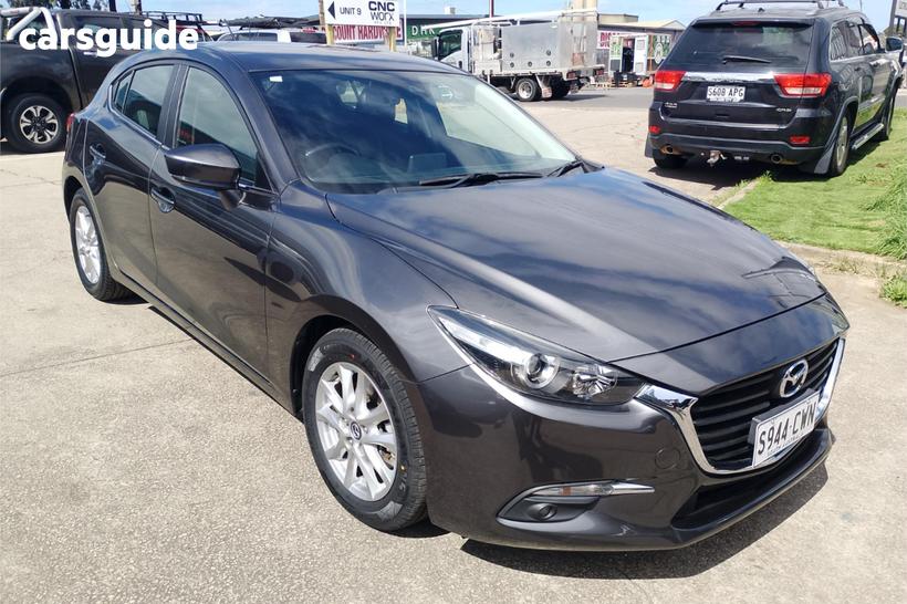 Grey 2018 Mazda 3 Hatchback Maxx Sport