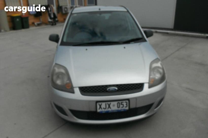 Silver 2006 Ford Fiesta Hatchback Lx