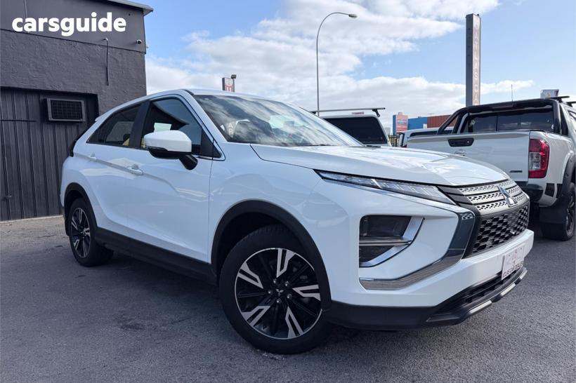 White 2022 Mitsubishi Eclipse Cross Wagon Es (2Wd)