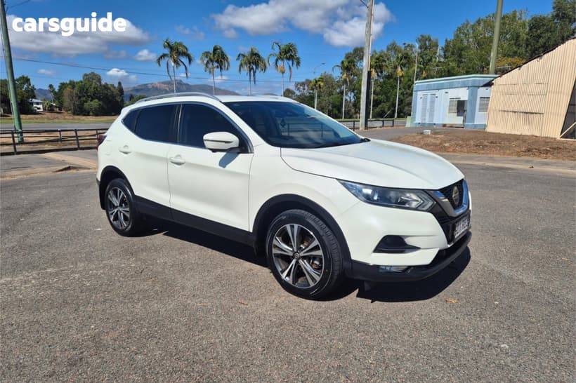 White 2018 Nissan Qashqai Wagon St-L